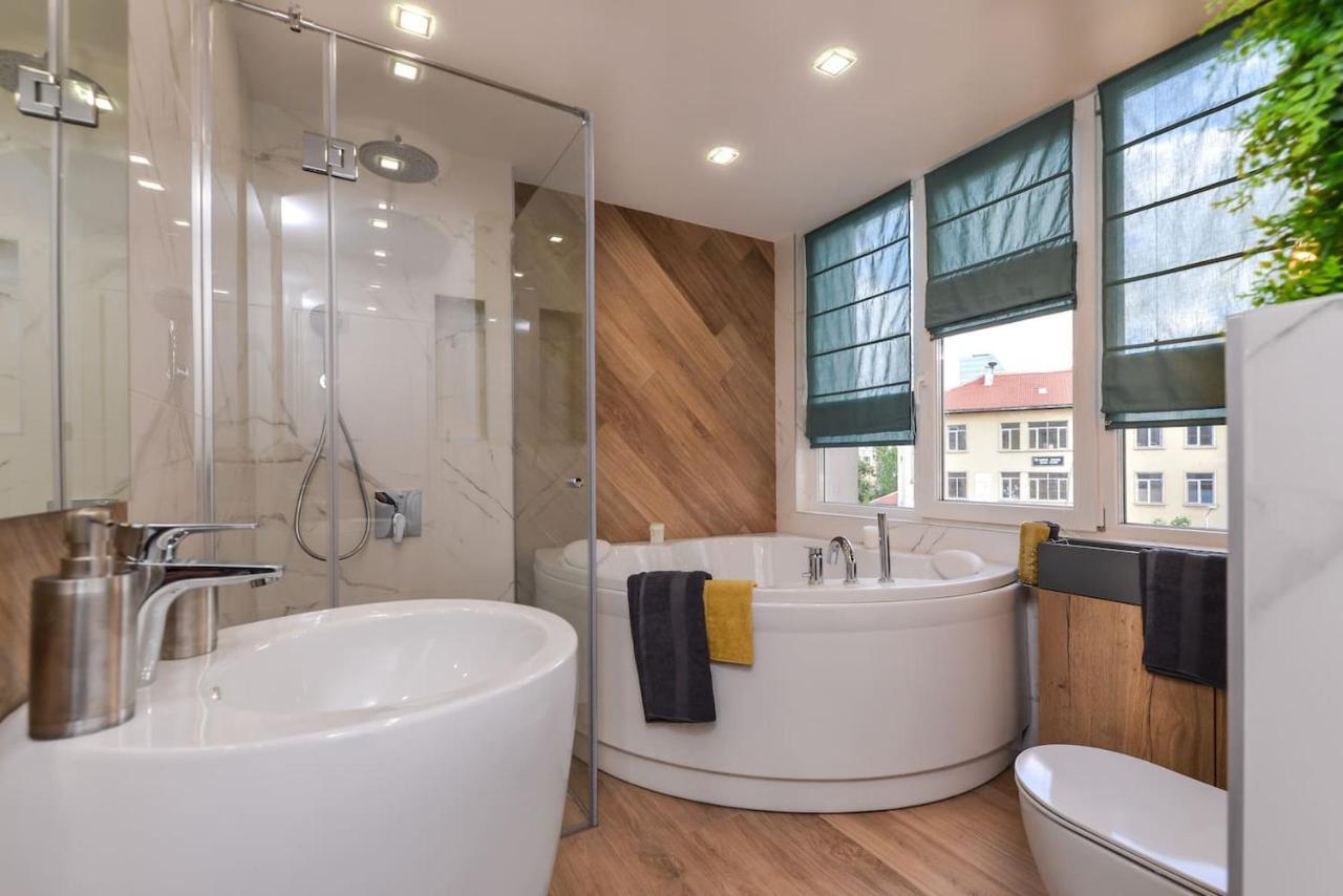 Urban Eden - Lux & Style, 2-Bedroom, 2-Bathroom صوفيا المظهر الخارجي الصورة