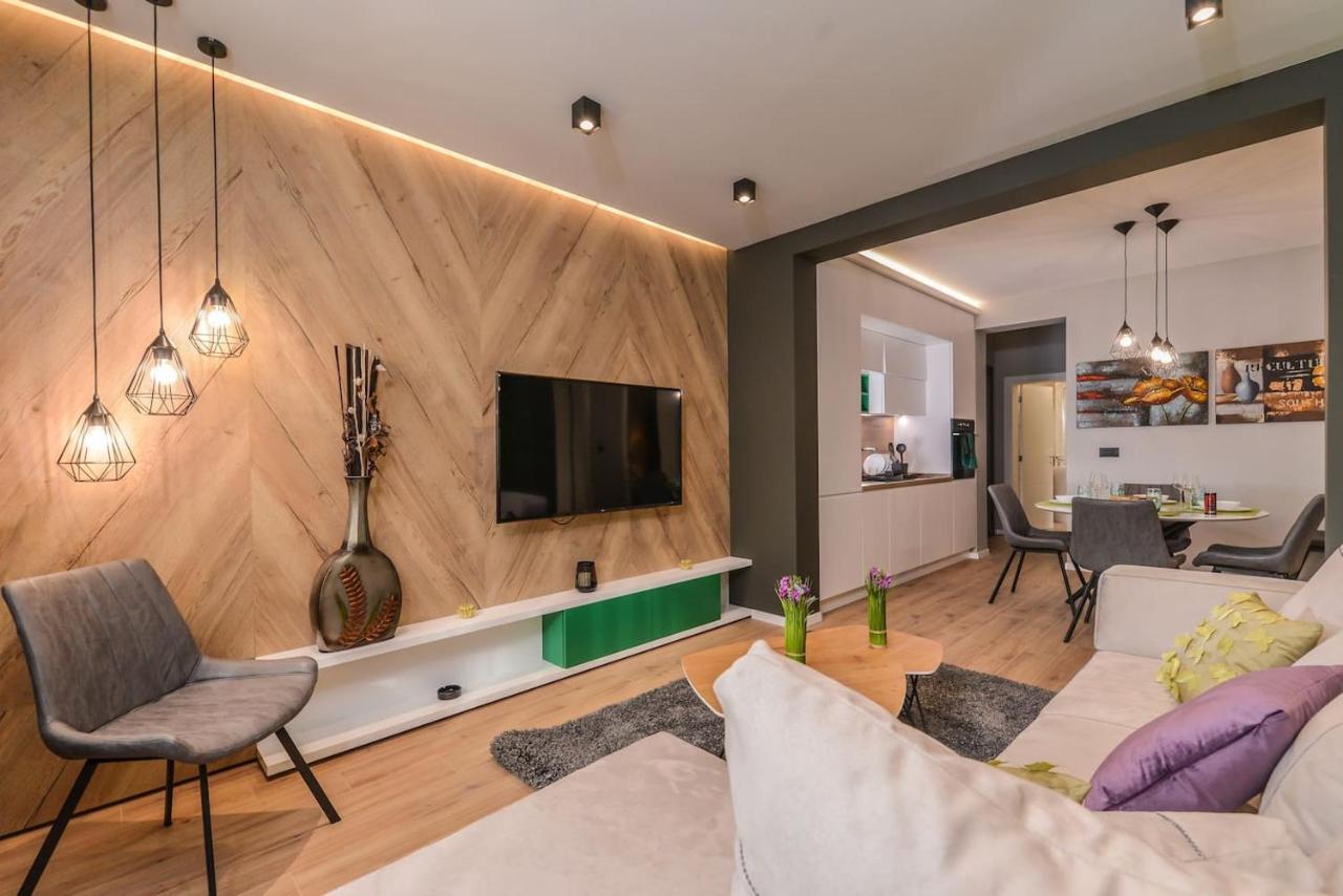 Urban Eden - Lux & Style, 2-Bedroom, 2-Bathroom صوفيا المظهر الخارجي الصورة